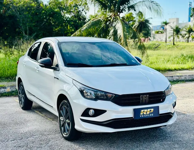 Carro Fiat Cronos 2023 Drive 1.3 (Flex) AT