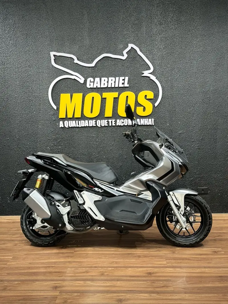 Honda ADV ABS