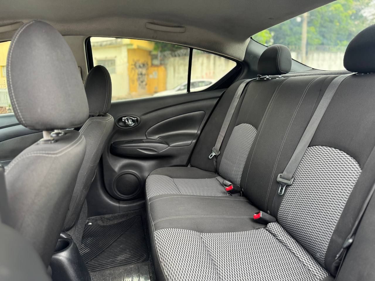 Nissan Versa