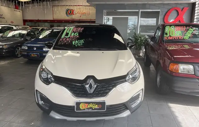 Carro Renault Captur 2019 Intense 1.6 16v SCe CVT (Flex)