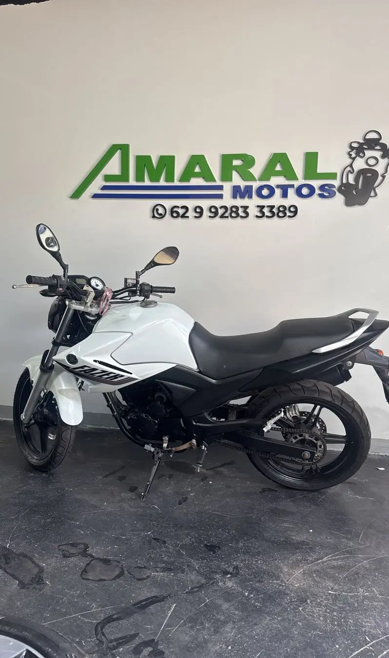 Yamaha YS 250 Fazer Black Edition
