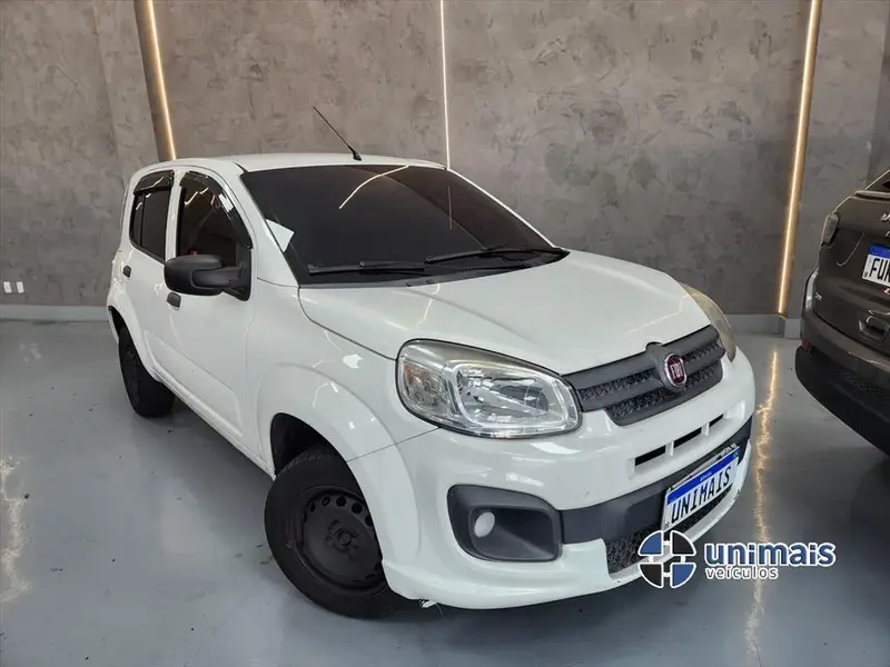 Fiat Uno Attractive 1.0 (Flex) 4p