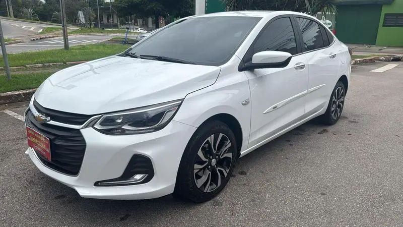 Chevrolet Onix Plus 1.0 LT (Flex)