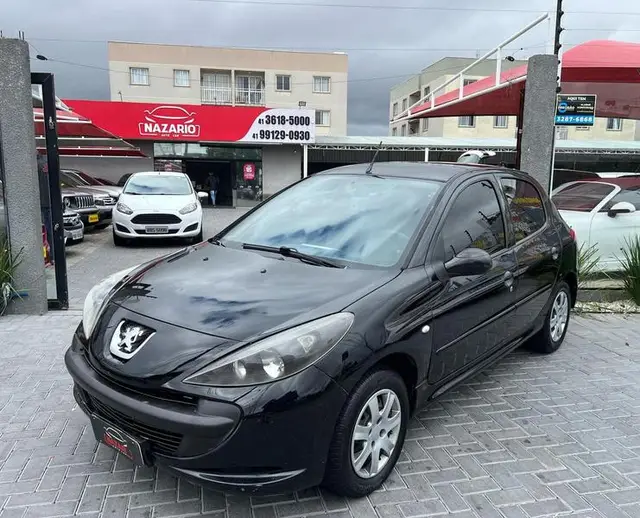 Carro Peugeot 207 2011 Hatch XR 1.4 8V (flex) 4p