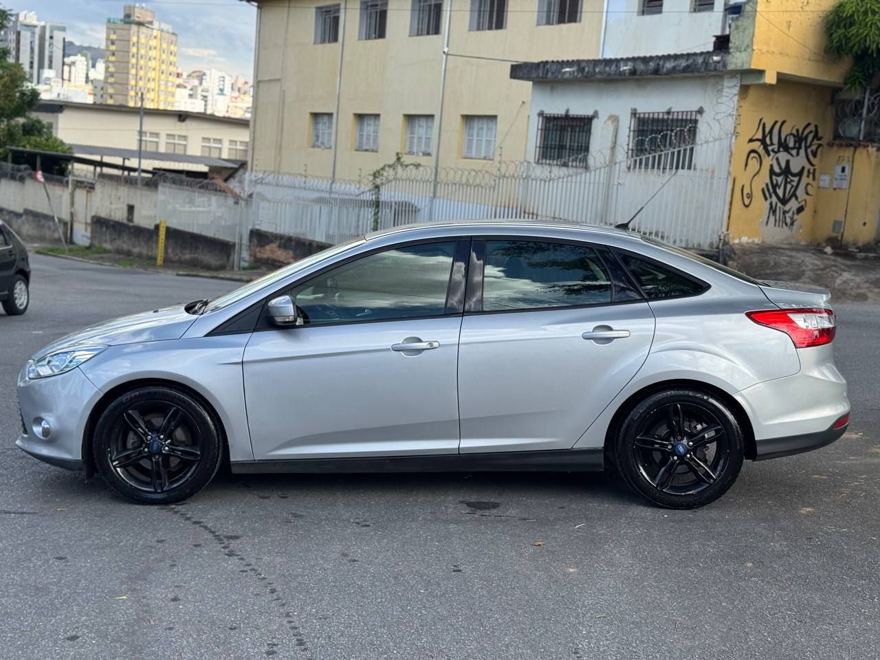 Ford Focus Sedan