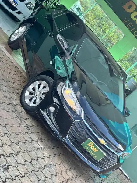 Carro Chevrolet Onix Plus 2020 1.0 LT (Flex)