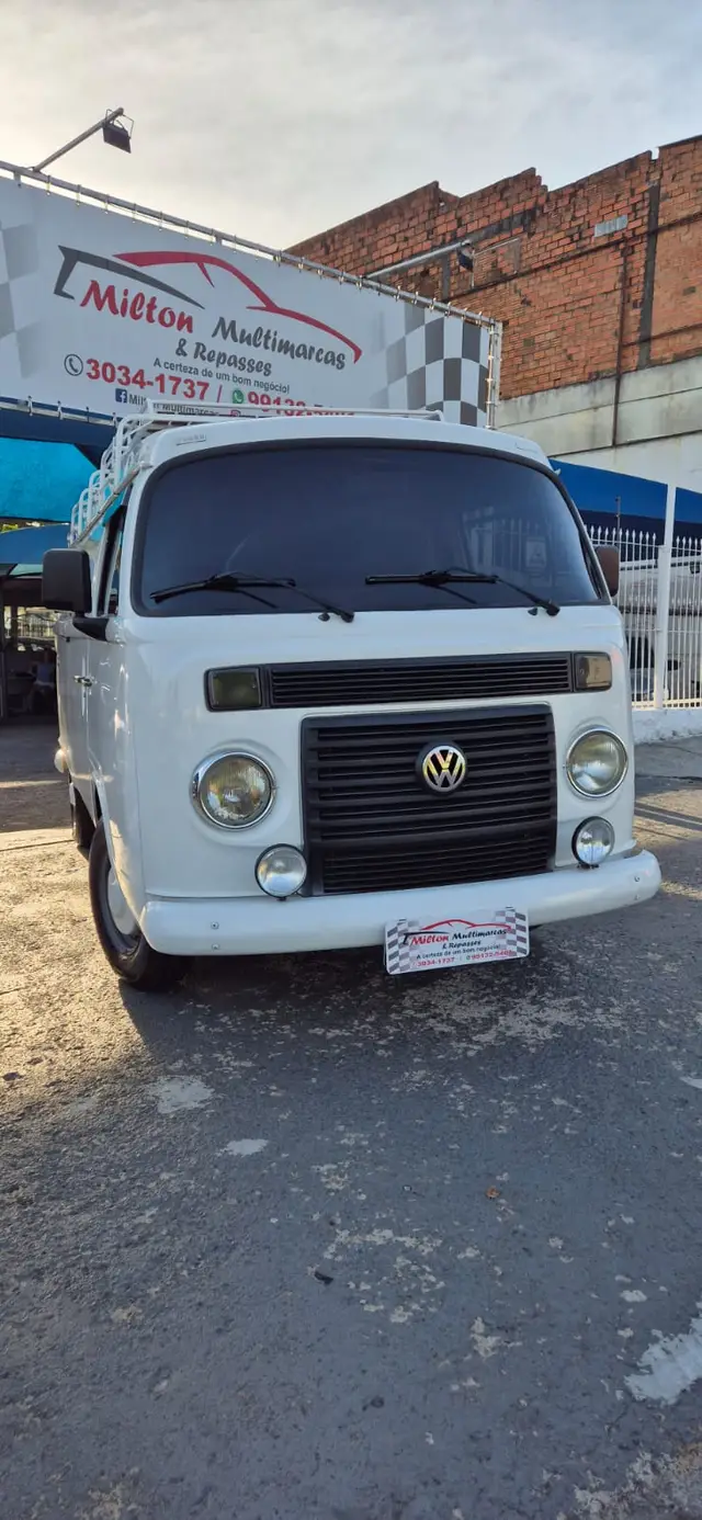 Carro Volkswagen Kombi Furgão 2013 Kombi Furgao 1.4 (Flex)