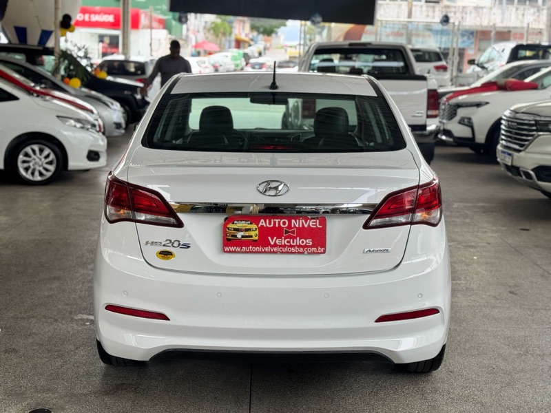 HYUNDAI HB20S
