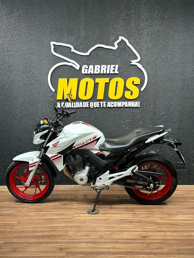 Moto Honda CB 250F Twister 2022 250F (CBS) tmp
