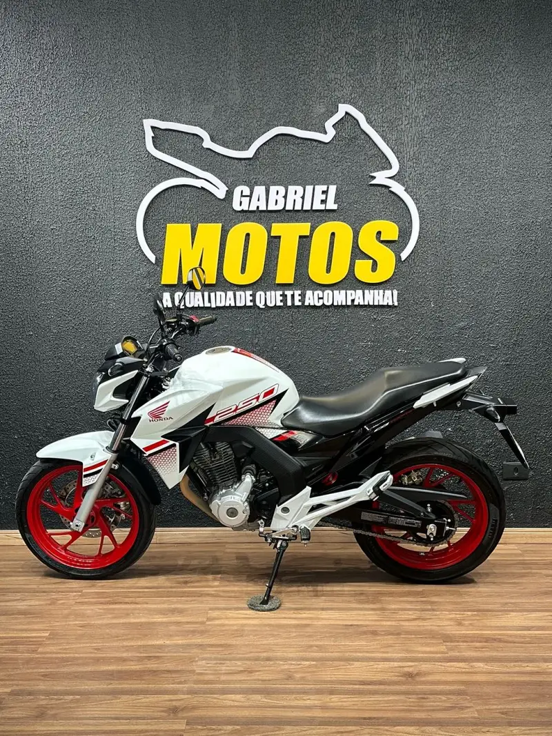 Honda CB 250F Twister 250F (CBS) tmp