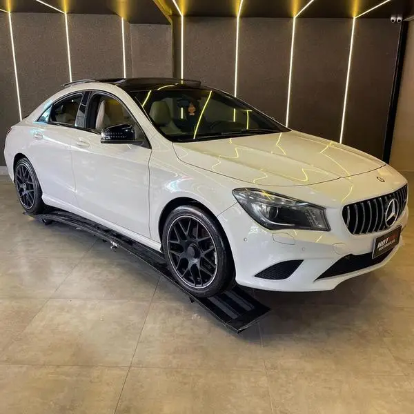 Mercedes-Benz Classe CLA CLA 200 Urban DCT (Flex)