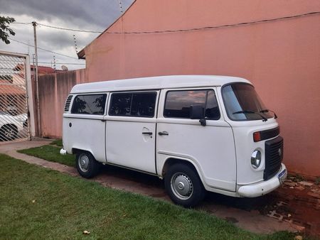 Kombi Lotação 1.4 (Flex)