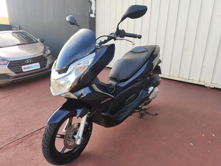 PCX 150 DLX