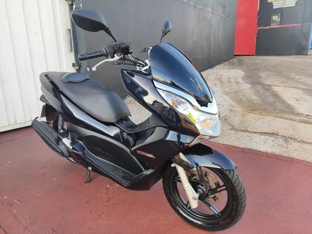 PCX 150 DLX