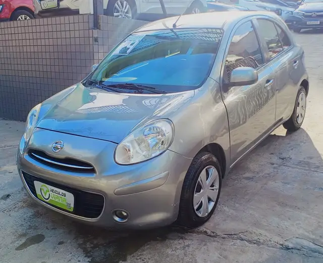 Carro Nissan March 2014 1.0 16V S (Flex)