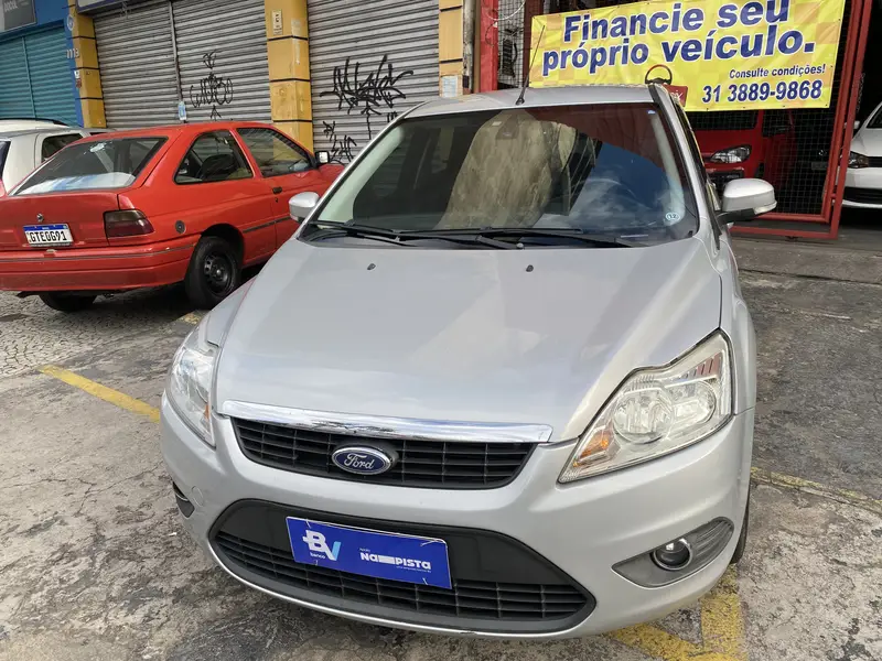 Ford Focus Sedan GLX 2.0 16V (Flex)
