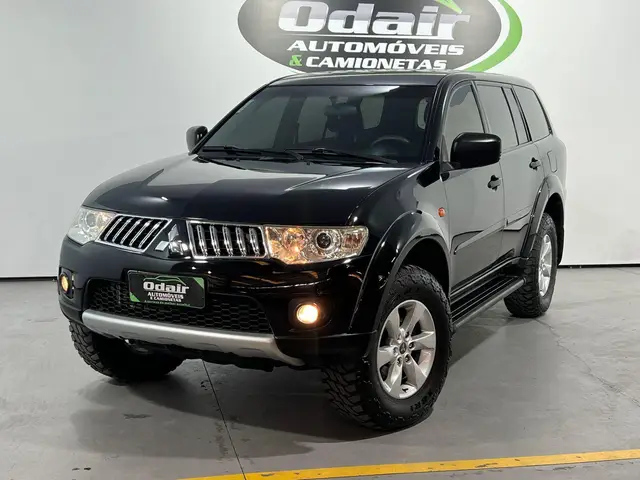 Carro Mitsubishi Pajero Dakar 2013 3.2 HPE 4WD (aut)