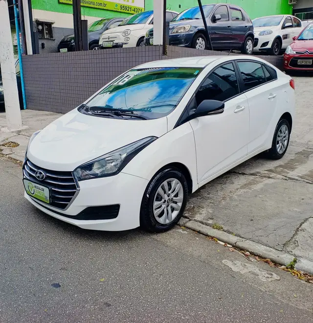 Carro Hyundai HB20S 2018 1.0 Comfort Plus (Flex)
