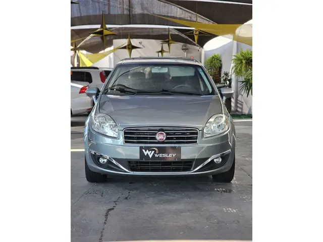 Carro Fiat Linea 2016 Essence 1.8 16V Dualogic (Flex)
