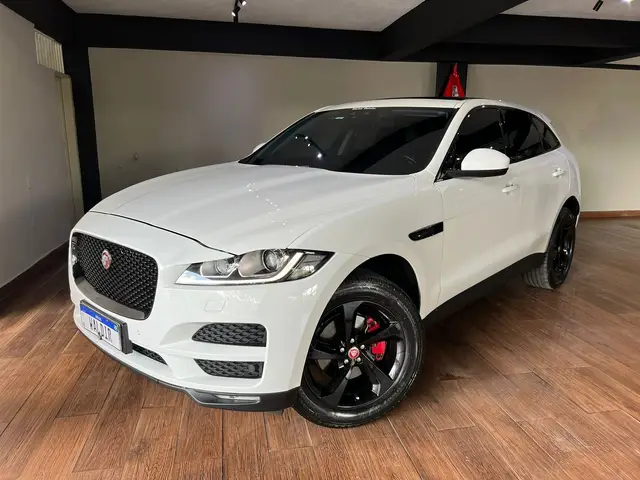 Carro Jaguar F-Pace 2017 2.0D Prestige 4WD