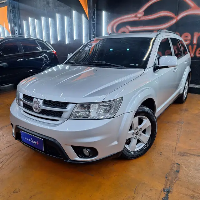 Carro Fiat Freemont 2012 2.4 16V Precision (Aut)