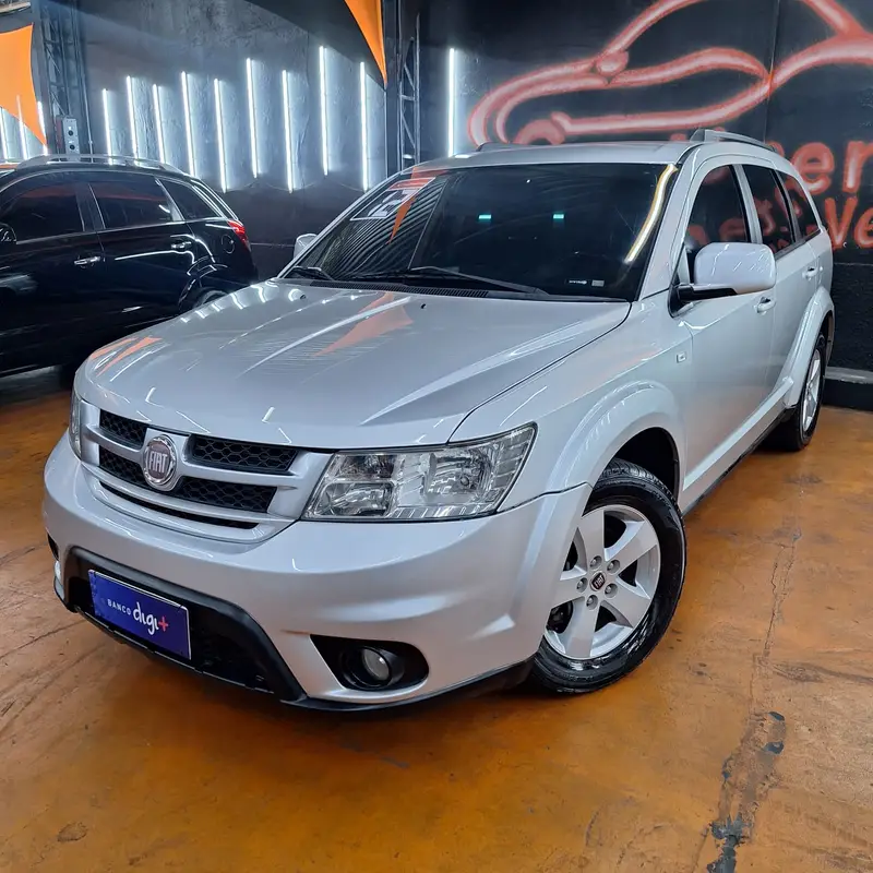 Fiat Freemont 2.4 16V Precision (Aut)