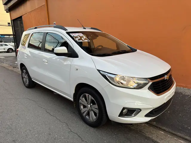 Carro Chevrolet Spin 2022 Premier 7S 1.8 (Flex)