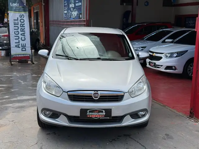 Carro Fiat Grand Siena 2013 Essence 1.6 16V Dualogic (Flex)