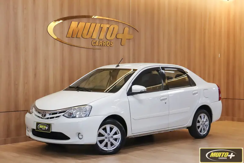 Toyota Etios Sedan XLS 1.5 (Flex)