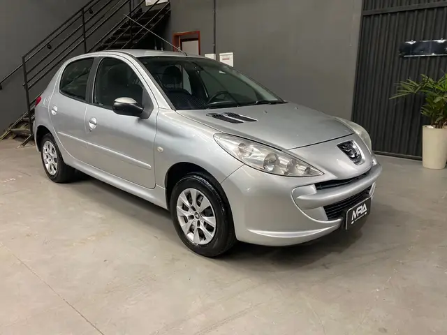 Carro Peugeot 207 2012 Hatch XR 1.4 8V (flex) 4p