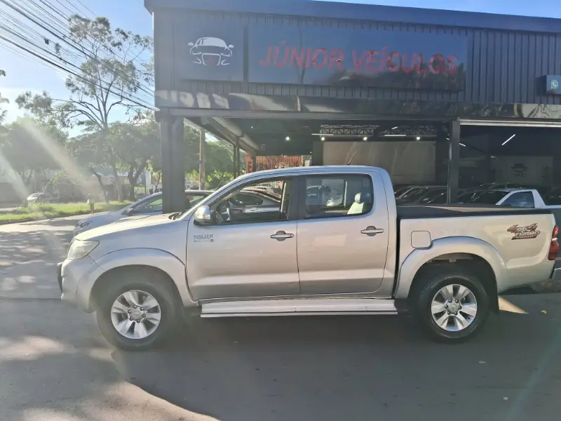 Toyota Hilux 3.0 TDI 4x4 CD SRV Top (Aut)