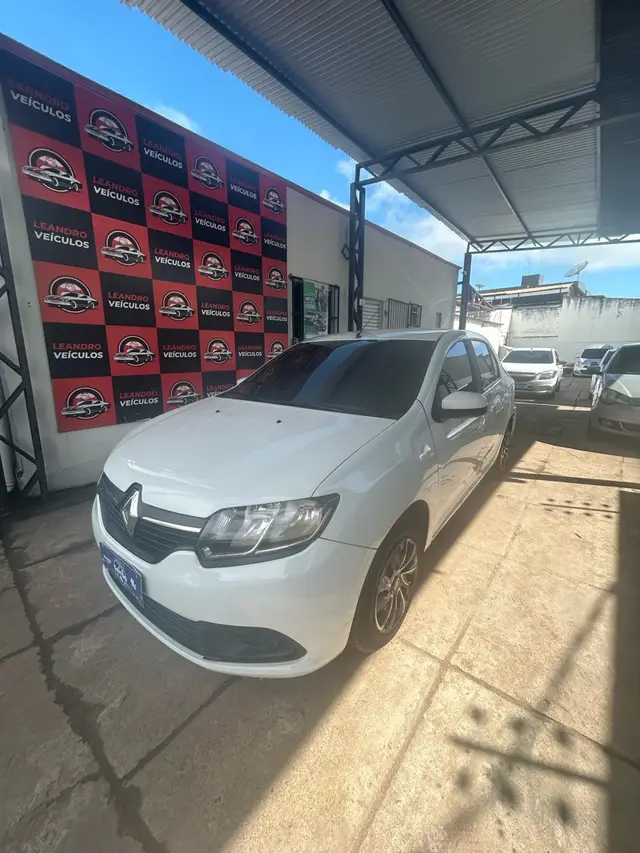 Carro Renault Logan 2017 Expression 1.0 16V (Flex)