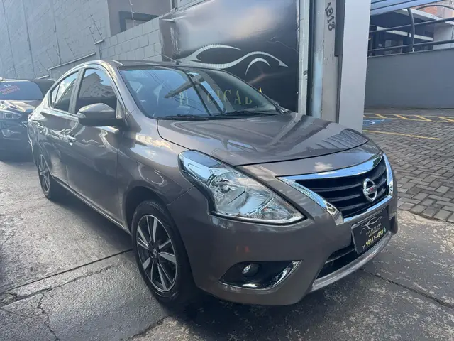 Carro Nissan Versa 2018 1.6 16V SL FlexStart (Flex)