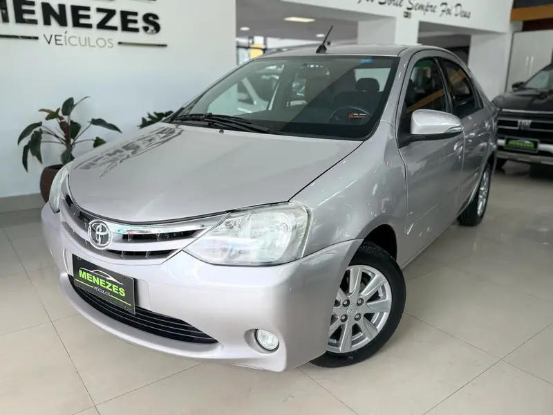 Toyota Etios Sedan XLS 1.5 (Flex)