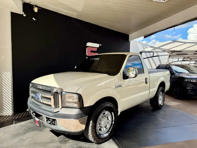 Carro Ford F-250 2009 XLT 4x2 3.9 (Cab Dupla)