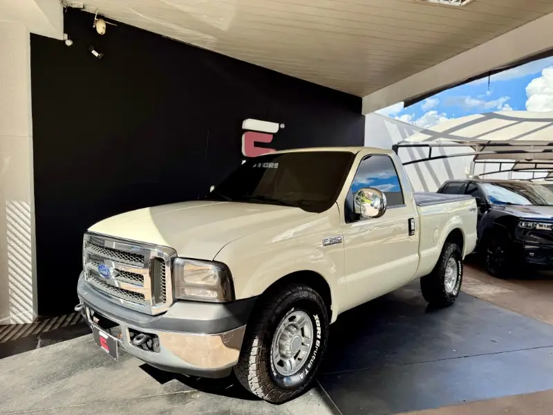 Ford F-250 XLT 4x2 3.9 (Cab Dupla)