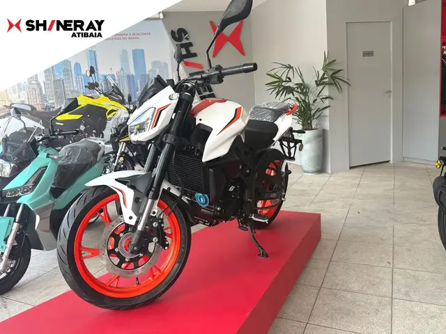 Carro Shineray SHI 250 2025 249 cc