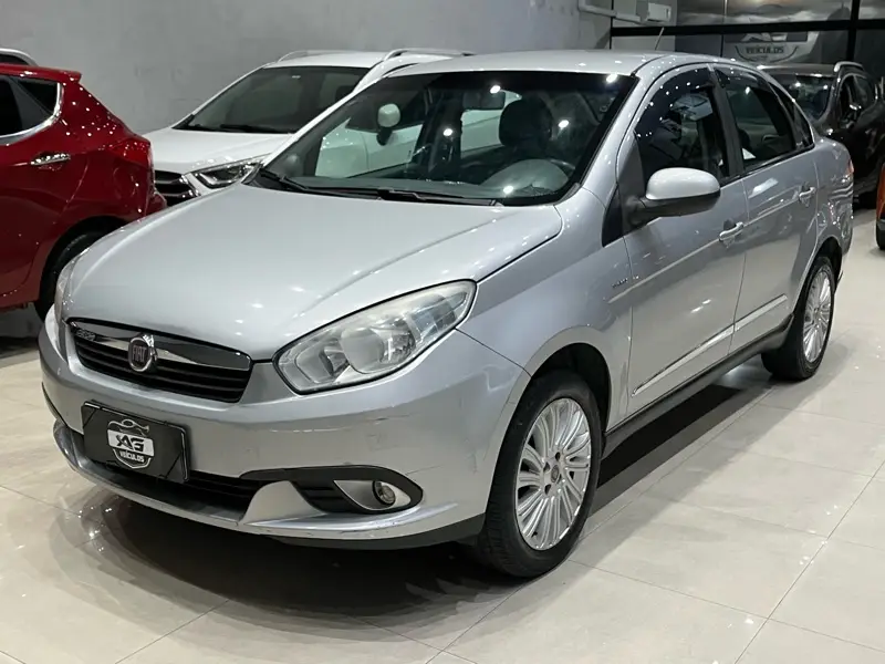 Fiat Grand Siena Essence 1.6 16V (Flex)