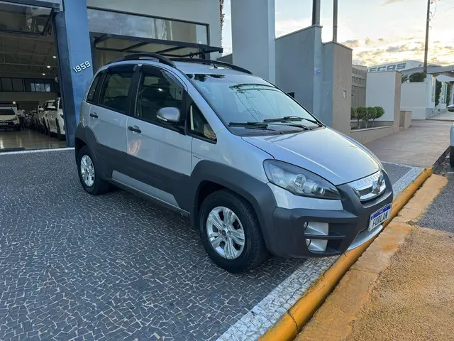 Carro Fiat Idea 2014 Adv./ Adv.LOCK.Dualogic 1.8 Flex 5p