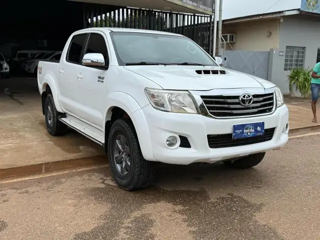 Carro Toyota Hilux SW4 2015 SRV 4x4 3.0 Turbo  (aut)