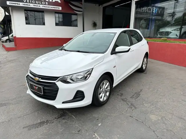 Carro Chevrolet Onix 2023 LT 1.0