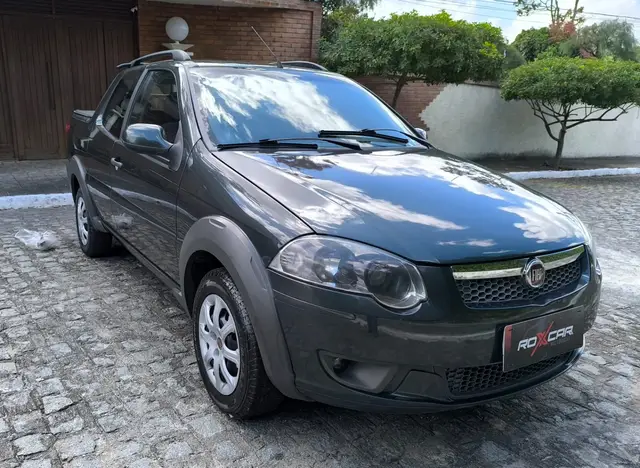 Carro Fiat Strada 2015 Trekking 1.6 16V LOCKER Flex  CD