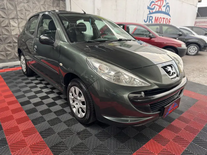 Peugeot 207 Hatch X-Line 1.4 8V (flex) (4 p.)