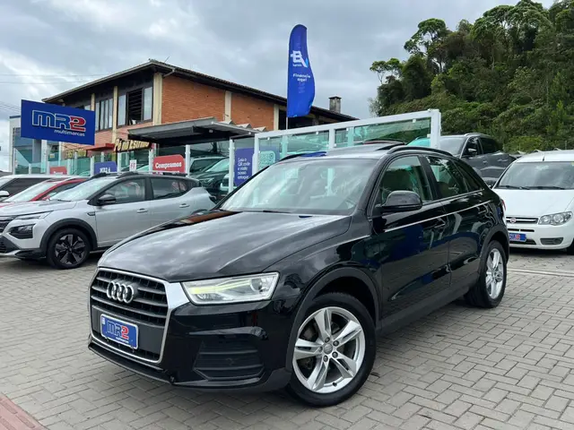 Carro Audi Q3 2017 1.4 TFSI Ambiente S Tronic (Flex)