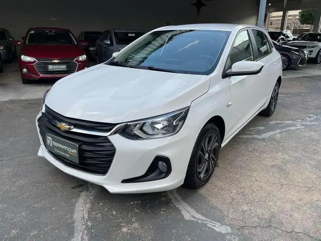 Carro Chevrolet Onix 2024 LT 1.0