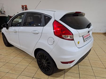 Fiesta Sedan SEL 1.6