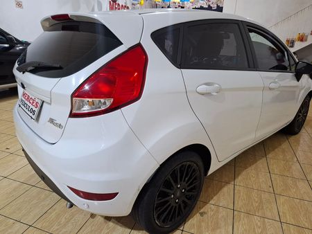 Fiesta Sedan SEL 1.6