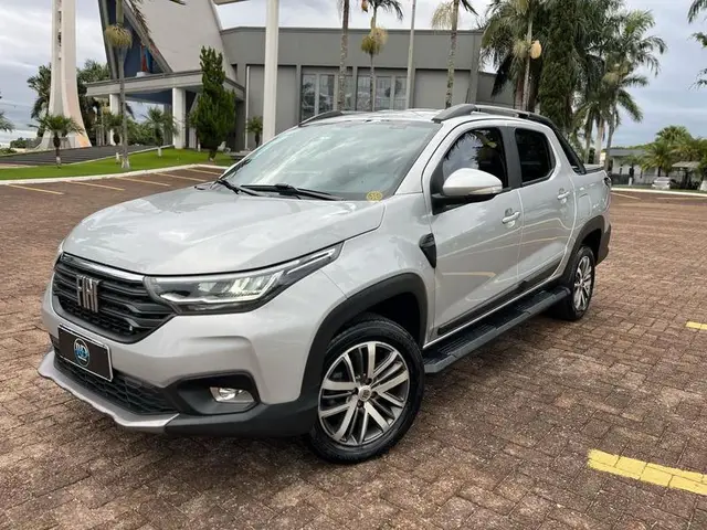 Carro Fiat Strada 2024 Volcano 1.3 Flex 8V CD Aut.