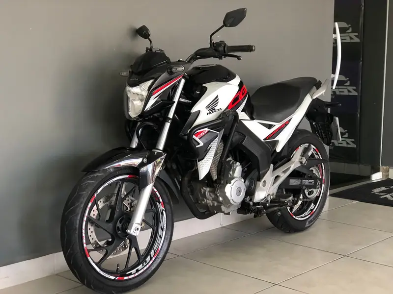 Honda CB 250F Twister Standard