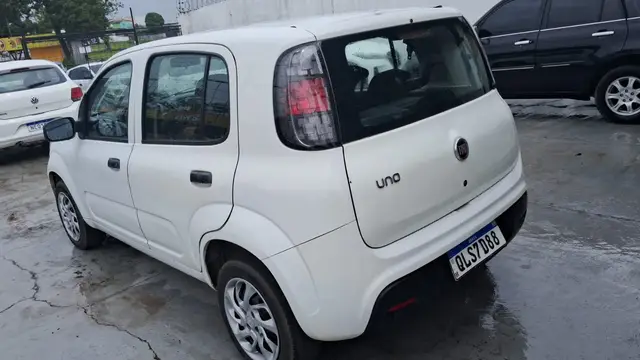 Carro Fiat Uno 2021 Attractive 1.0